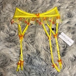 Brand new Mirabelle for love and lemons Victoria’s Secret lace fruit Garter belt